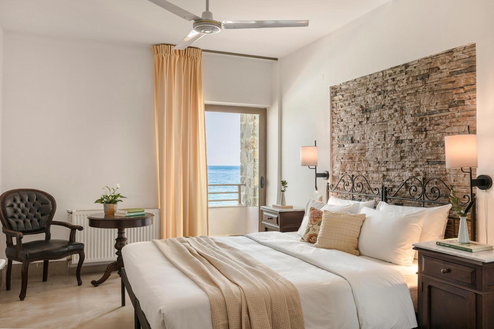 Niki Beach Hotel Kamariótisza Szoba fotó